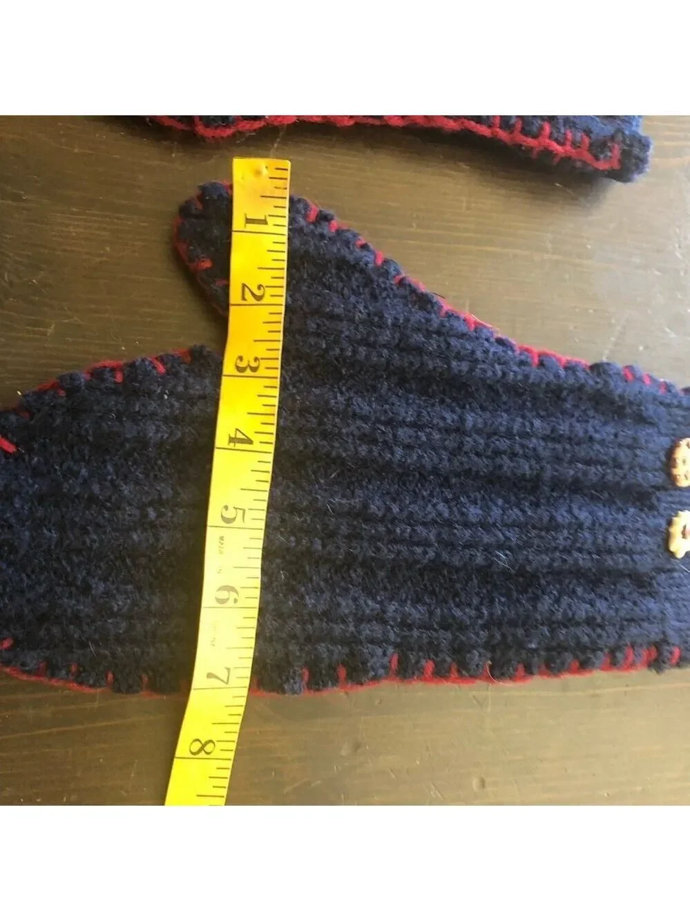vintage wool mittens cookie buttons hand-stitched trim cottage ski resort alpine